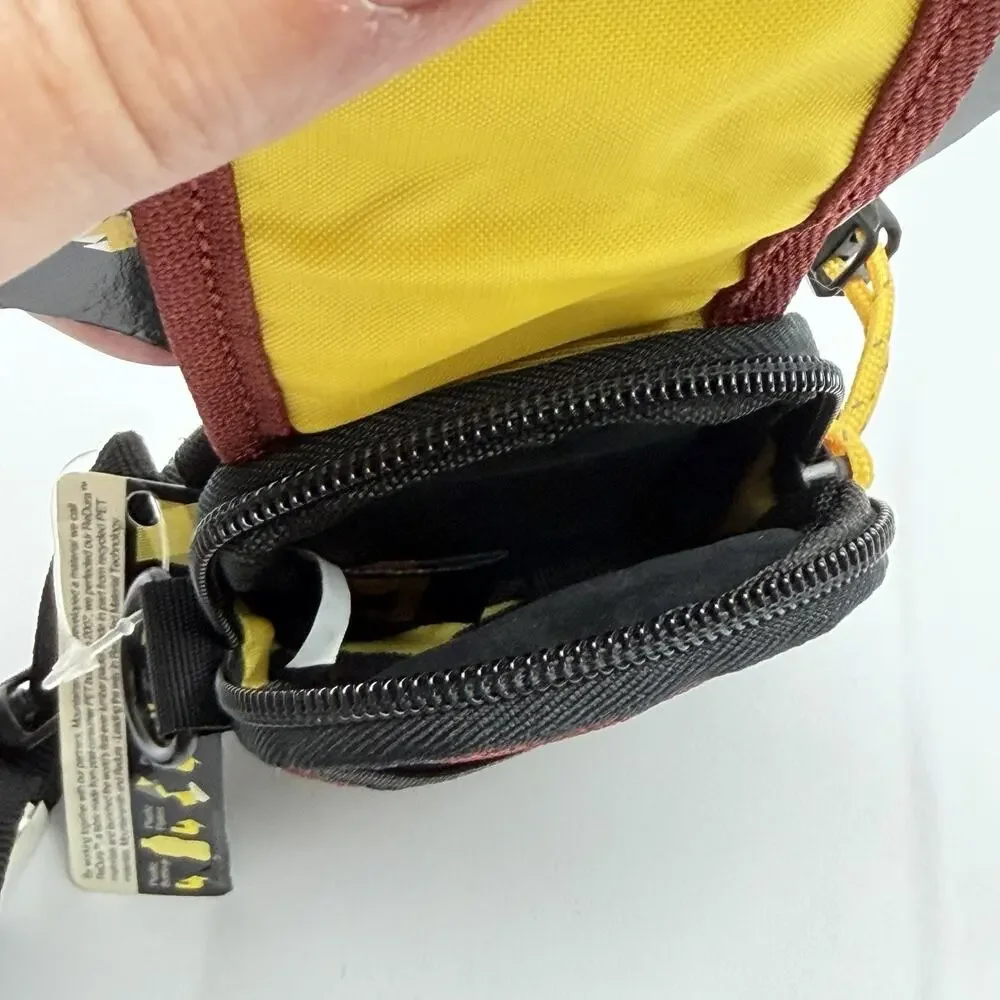 Mountainsmith Camera Case Cyber II XS Red Black Compact Digital Camera Pouch NWT